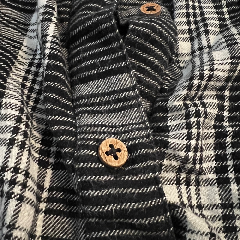 Roxy Black and White Plaid Button Up Shirt - Picture 4 of 7